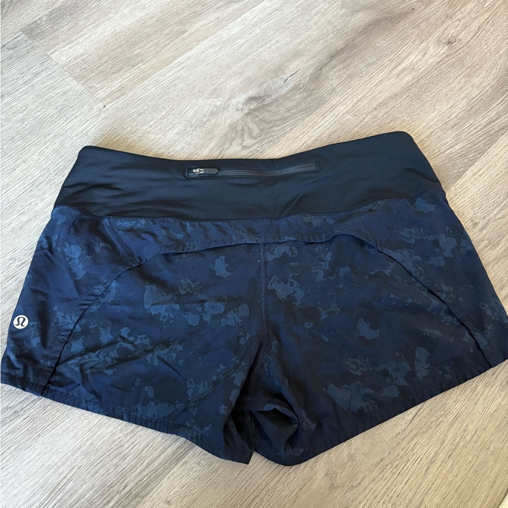 lululemon athletica Women's Navy Camo Athletic Shorts
